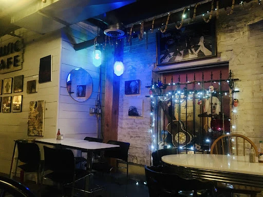 Rhythm Kitchen Music Cafe photo 4